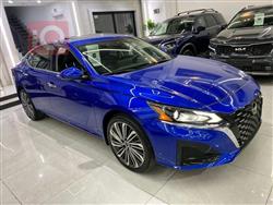 نيسان ألتيما